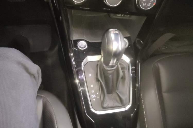 Used Volkswagen T-ROC 2021 Revised Version 280TSI DSG Two-Wheel Drive Comfort & Smart Connectivity Edition
