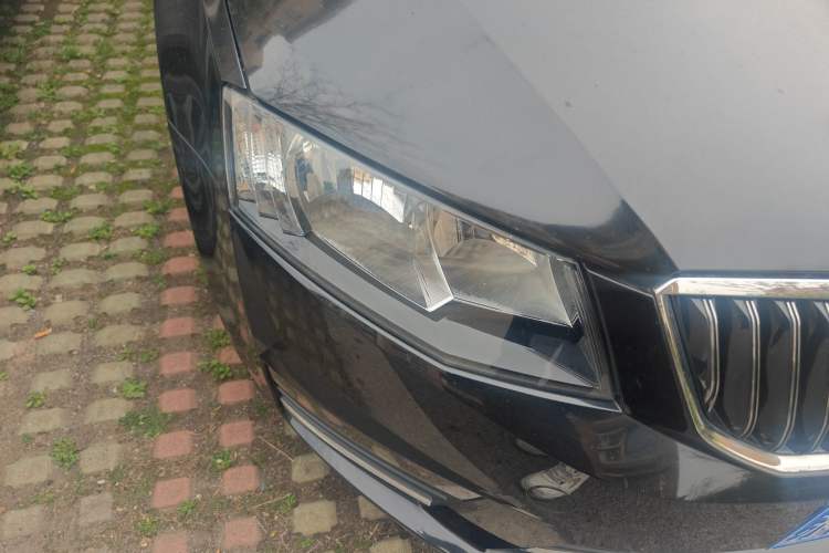 Used Skoda Octavia 2017 1.6L Automatic Smart Drive Edition