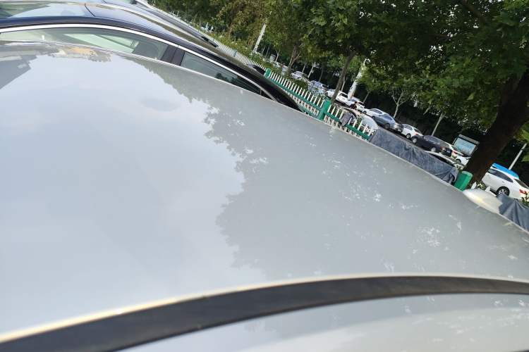 Used Hongqi E-QM5 2022 431 km Charge & Enjoy Edition