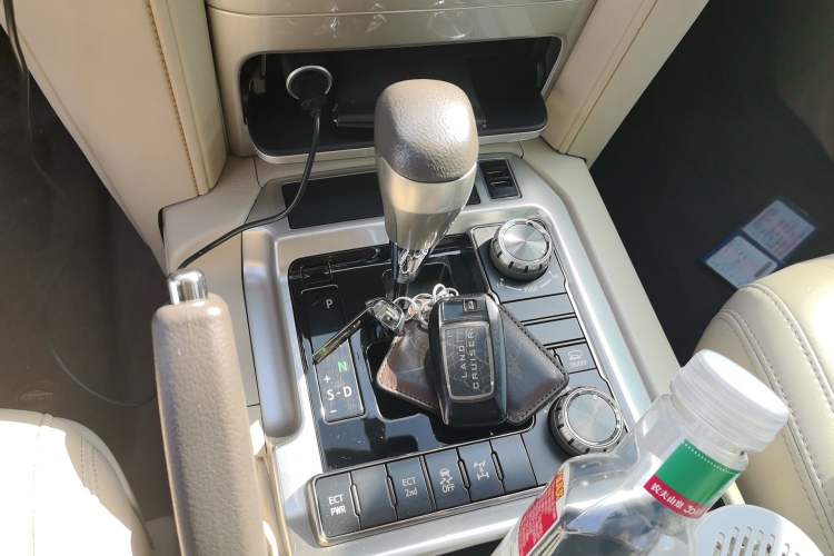 Used Toyota Land Cruiser 