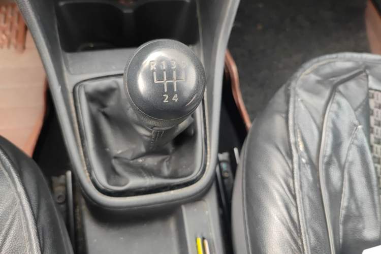 Used Volkswagen Jetta 2015 Value Edition 1.6L Manual Fashionable Style