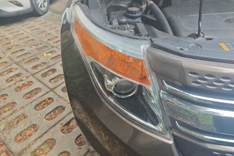 Used Ford Explorer 2013 3.5L Deluxe Model