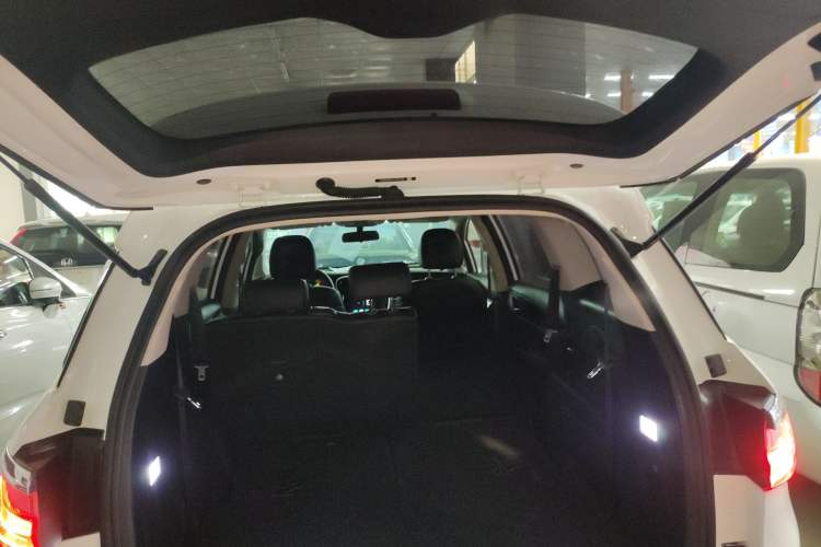 Used BYD Song MAX 2017 1.5T Automatic Smart Connect Luxury 7-Seater
