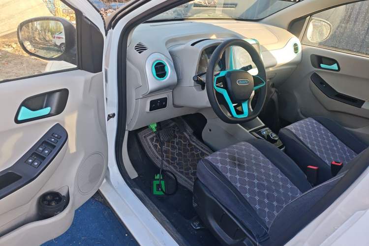 Used JMEV Xiao Qilin 2024 201km Comfort Version Driver Seat