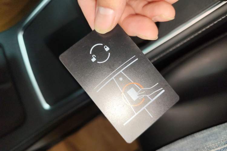 Used Tesla Model Y 2024 Long-Range All-Wheel-Drive Version