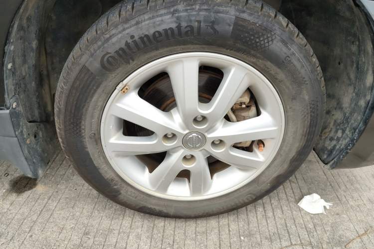 Used Nissan Sylphy 2016 Classic 1.6XE Manual Leading Edition Right Front Wheel Hub