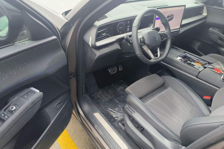 Used Volkswagen Teramont 2025 Tiguan Pro 450TSI Four-Wheel Drive Summit Edition