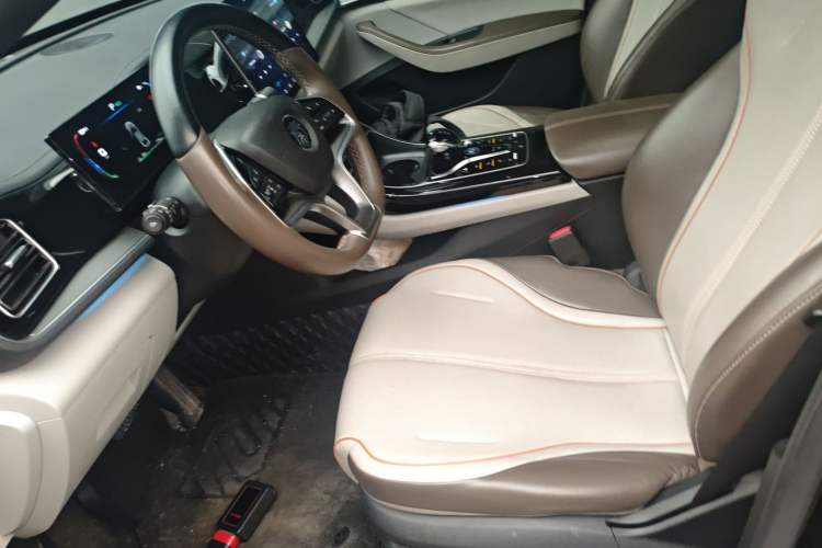 Used BYD Qin PLUS 2024 Honor Edition EV 510KM Excellence Model
