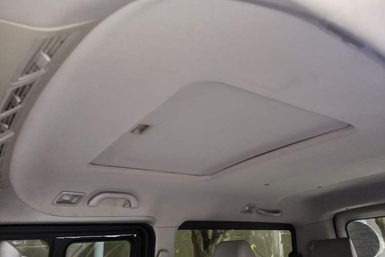 Used JAC Refine M5 2016 2.0T Gasoline Automatic Business Edition