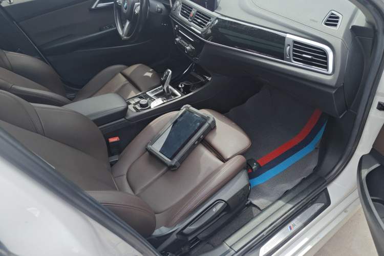 Used BMW 1 Series 2020 125i Leading Model M Sport Package Right Front Seat