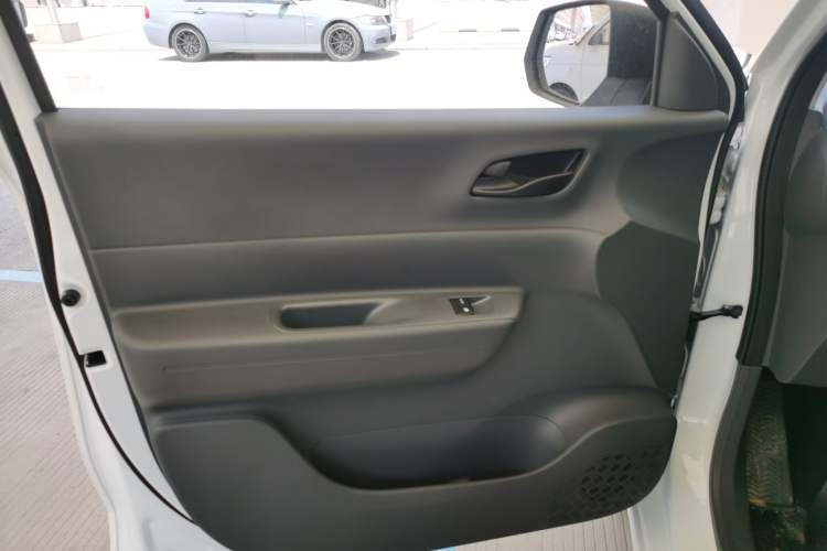 Used Wuling Hongguang New Energy 2024 All-Electric Model 300KM Standard Version