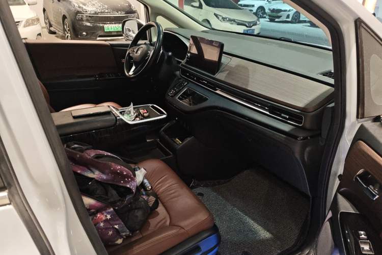 Used Honda Odyssey 2022 2.0L eHEV Sharp Supreme Edition