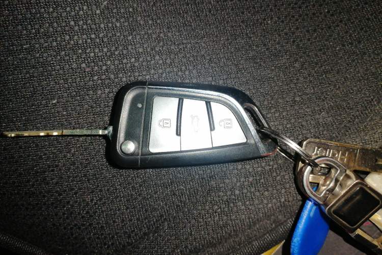 Used Volkswagen Jetta 2012 1.6L Collector's Edition Vehicle Key