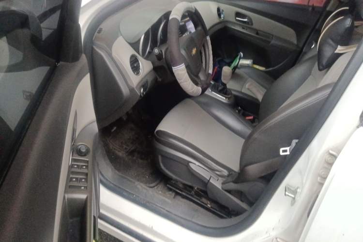 Used Chevrolet Cruze 2013 1.6L SL MT
