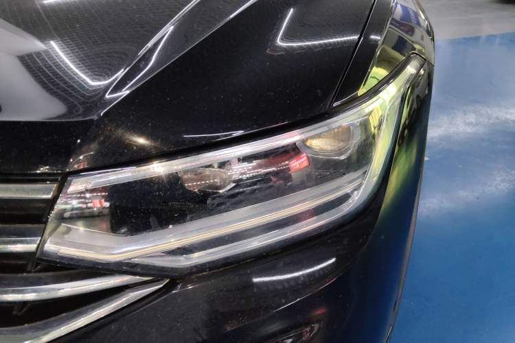 Used Volkswagen Tiguan L 2022 330TSI Automatic Two-Wheel Drive R-Line Enhanced Edition Left Front Headlight