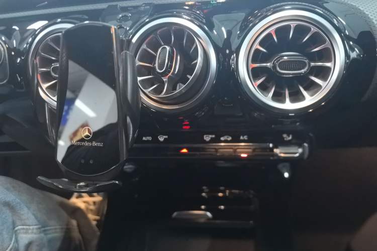 Used Mercedes-Benz A-Class 2021 A 200 L Sport Sedan Fashion Model
