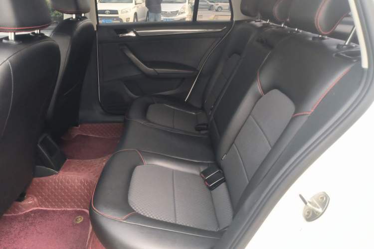 Used Volkswagen Santana 2017 Haval H9 1.6L Automatic Comfort Edition Left Rear Seat