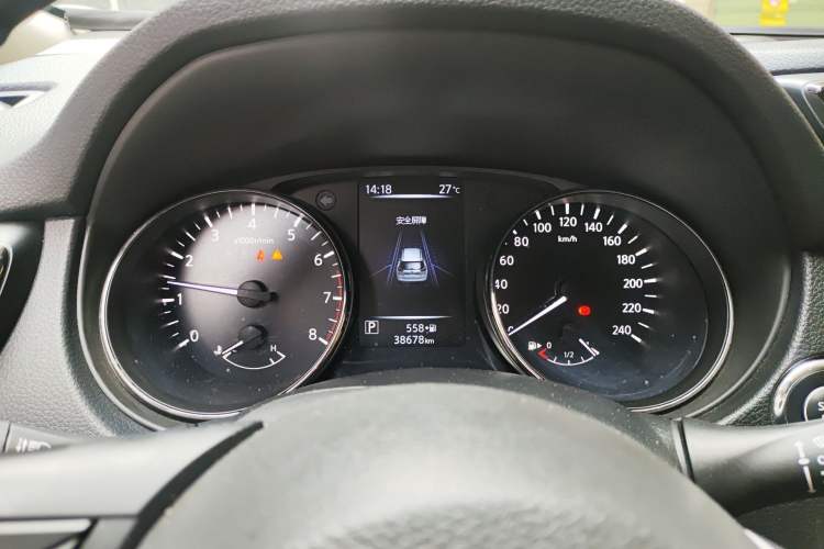 Used Nissan X-Trail 2023 Classic 2.0L Two-Wheel Drive Smart Connect Premium Edition Instrument Cluster