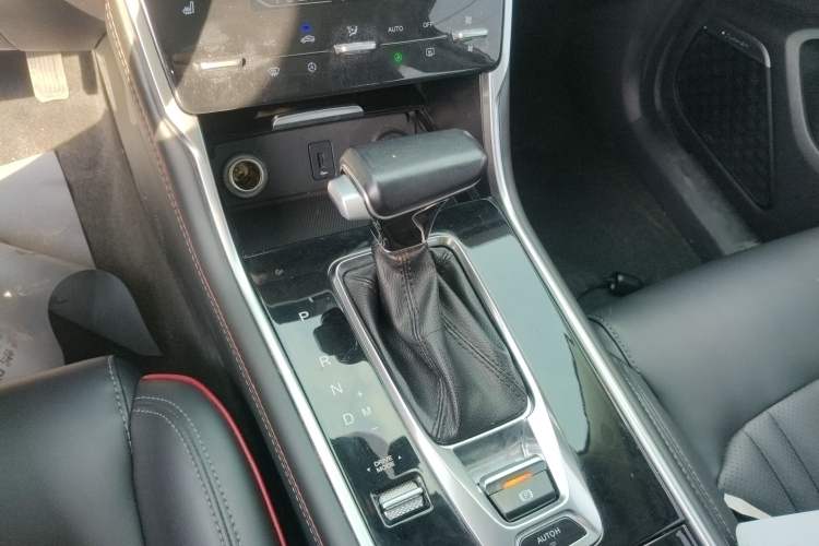 Used Changan CS75 2018 280T Automatic Yazi Model China V Standard
