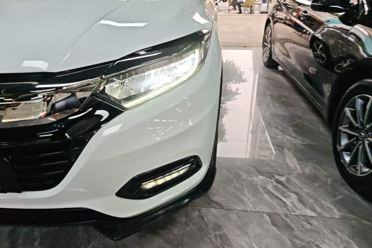 Used Honda Vezel 2020 1.5L CVT Luxury Edition