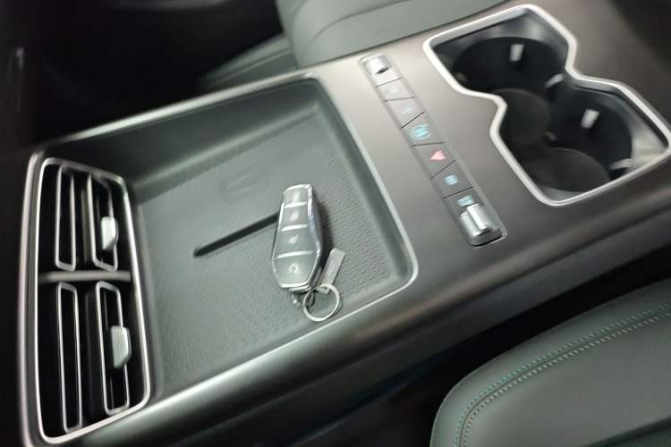 Used BYD Song Pro New Energy 2026 Model DM-i 133KM Progressive Version Vehicle Key