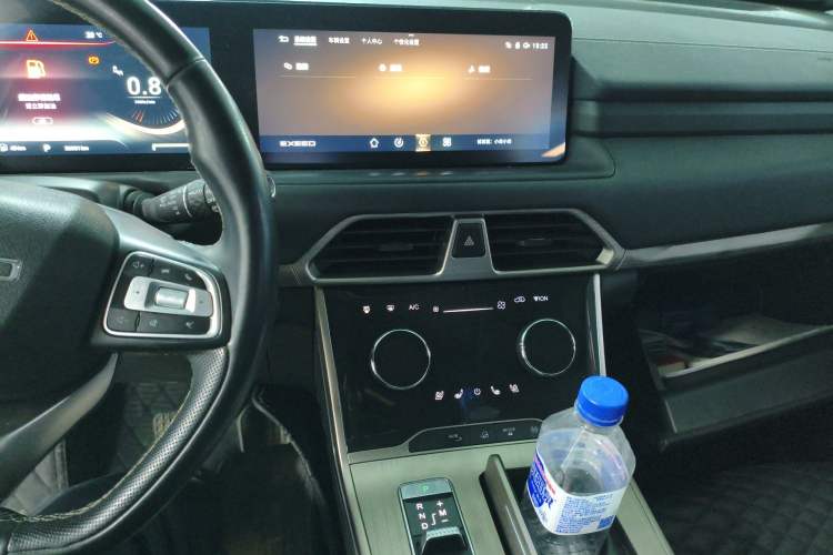 Used EXEED Lingyun 2021 290T Two-Wheel Drive Starry Edition Audio And AC Panel