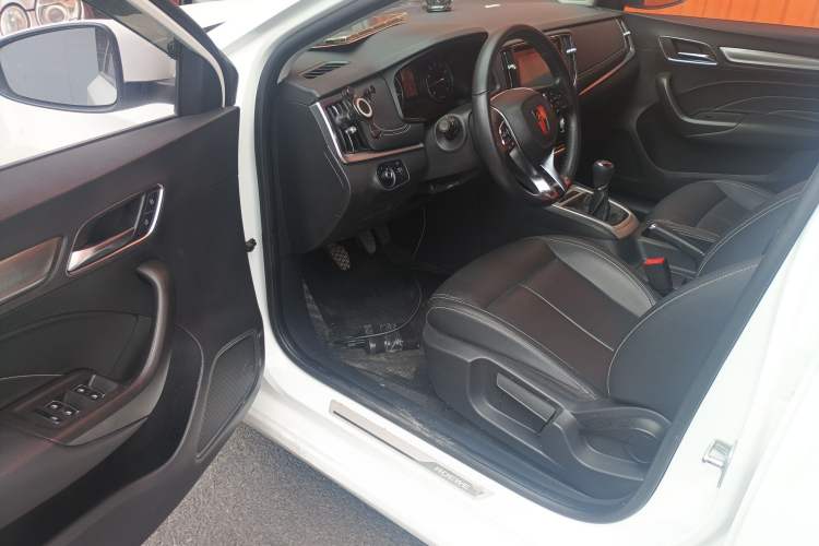Used Roewe i6 2017 16T Manual Luxury Edition
