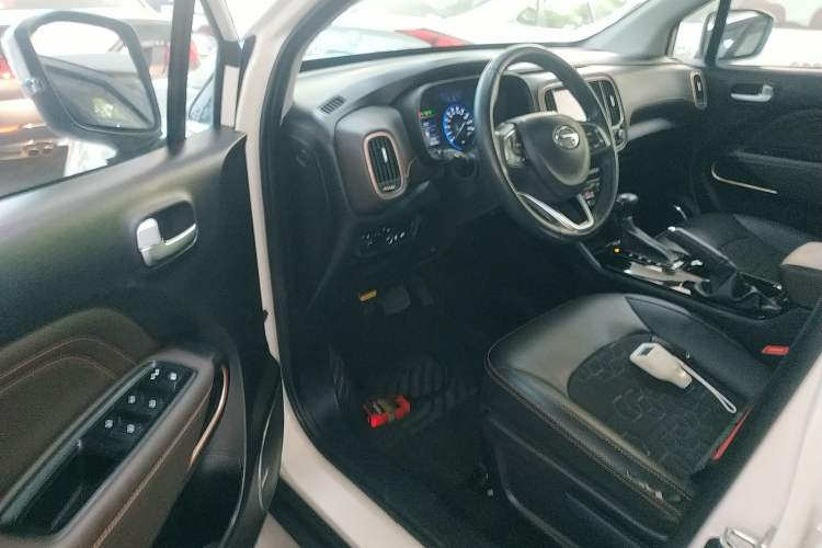 Used GAC Trumpchi GS3 2019 235T Automatic Elite Edition Driver Seat