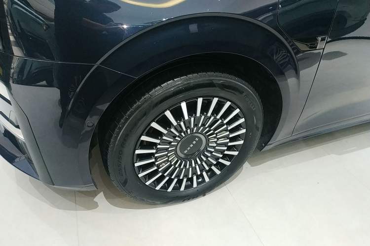 Used Zeekr 009 2022 WE Edition
