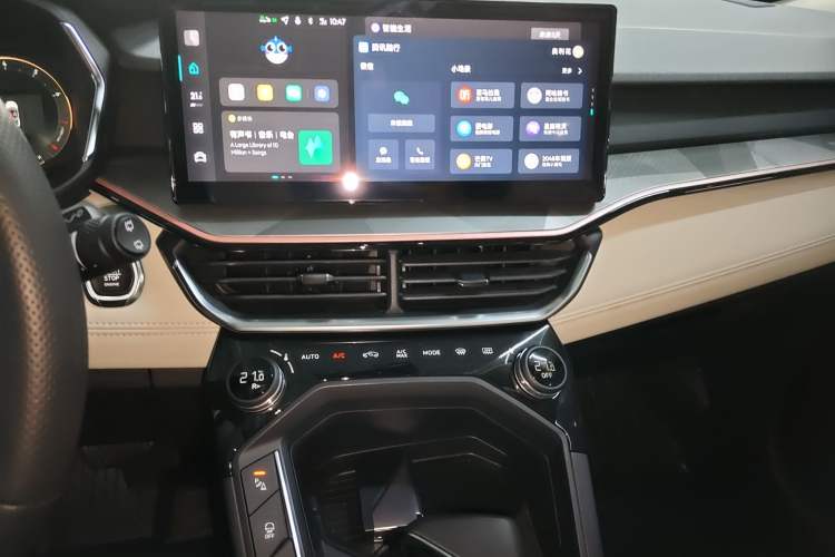 Used Lynk & Co 06 2023 Remix 1.5T Shero
