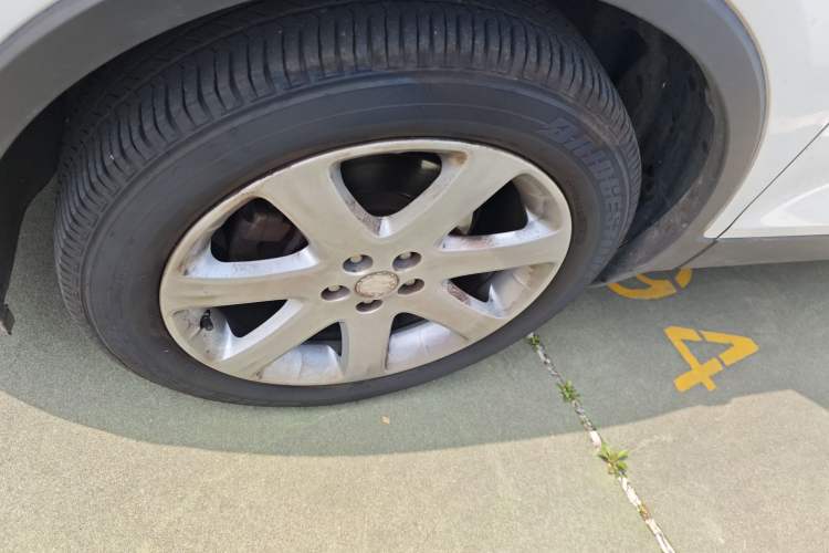 Used Buick Encore 2015 1.4T Automatic Two-Wheel Drive Urban Elite Version Left Front Wheel Hub