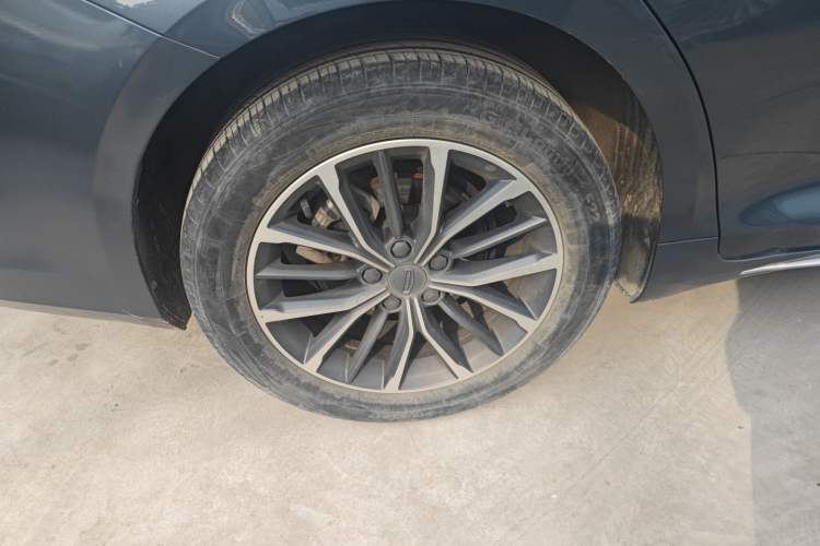 Used Geely Auto Preface 2021 2.0TD Luxury Version Right Rear Wheel Hub