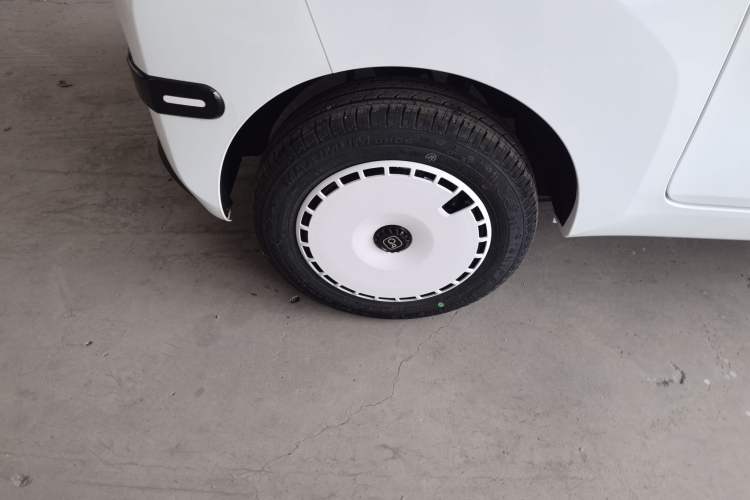 Used Chery QQ Ice Cream 2024 Edition Youth Version 205km Sundae
