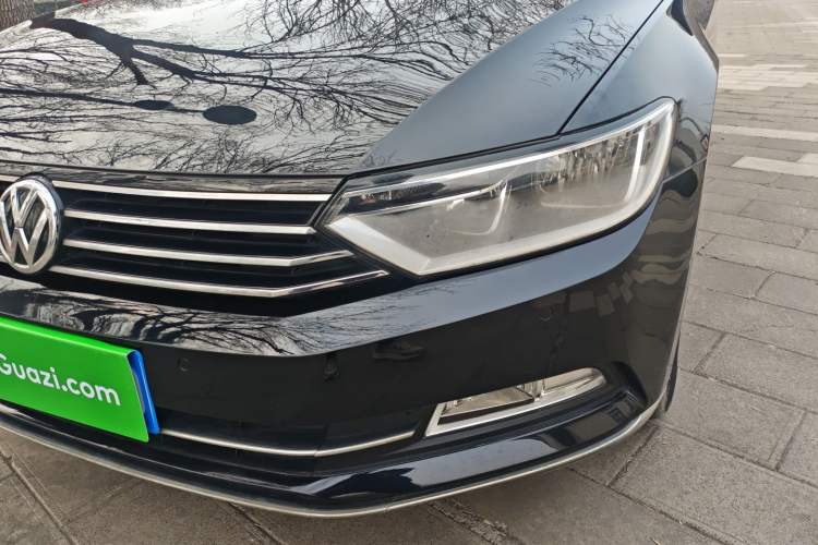 Used Volkswagen Magotan 2018 330TSI DSG Advanced Model Left Front Headlight