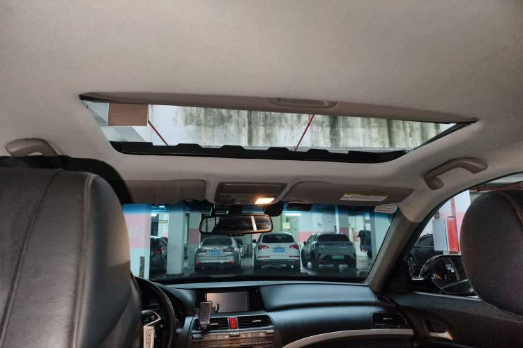 Used Honda Crosstour 2012 2.4L Luxury Edition