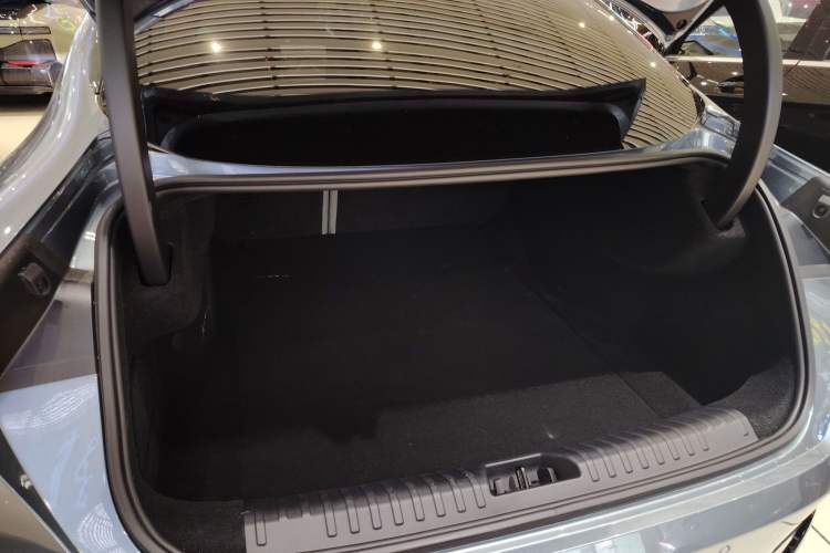 Used Lynk & Co 07 2024 EM-P 126 Long-Range Ultra