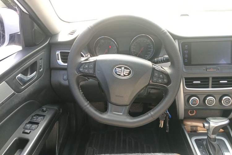 Used Bestune B30 2016 1.6L Automatic Luxury Model
