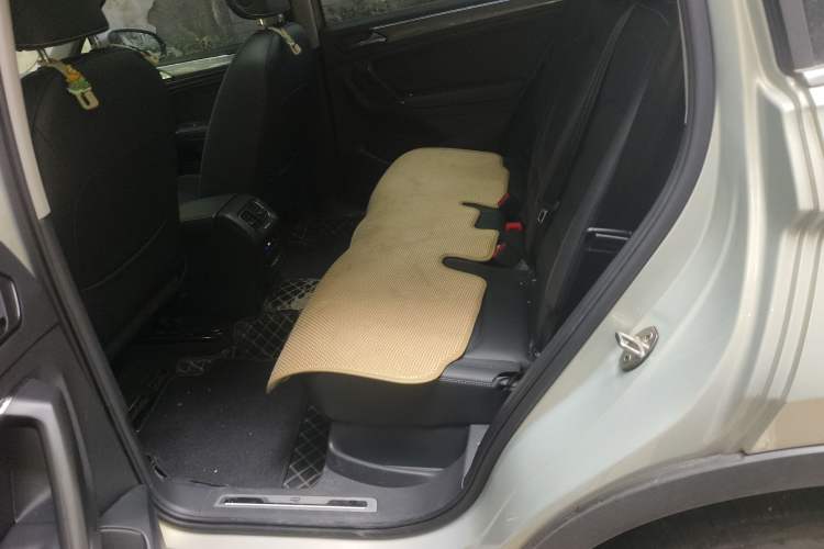 Used Volkswagen Tiguan L 2021 330TSI Automatic Two-Wheel Drive R-Line Enhanced Edition