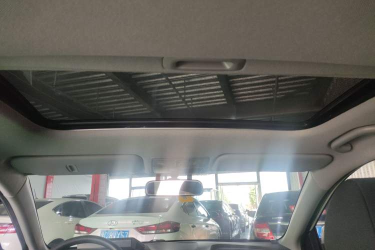 Used Hyundai Verna Ray 2014 1.4L Manual GLX
