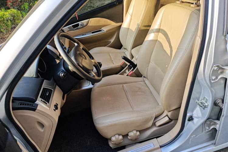 Used Buick Excelle 2011 1.6 LX-MT
