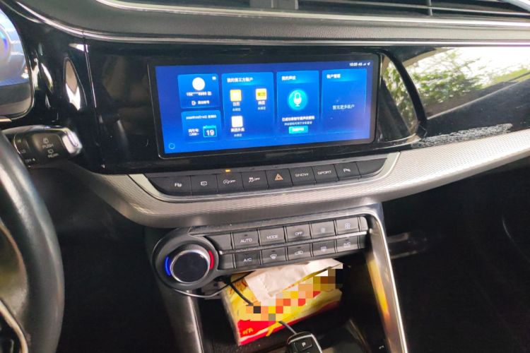 Used Dongfeng Aeolus AX7 2020 1.6T Automatic AI Flagship Version China VI Standard Audio And AC Panel