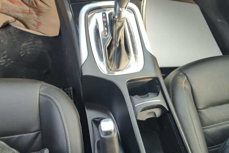 Used Buick Regal 2014 1.6T Fashionable Tech Edition
