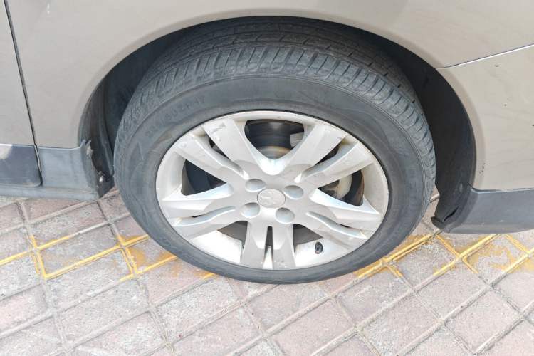 Used Peugeot 3008 2016 1.6THP Automatic Classic Edition