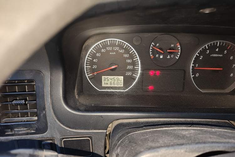 Used Jinbei Express 2017 2.0L Standard Version V19
