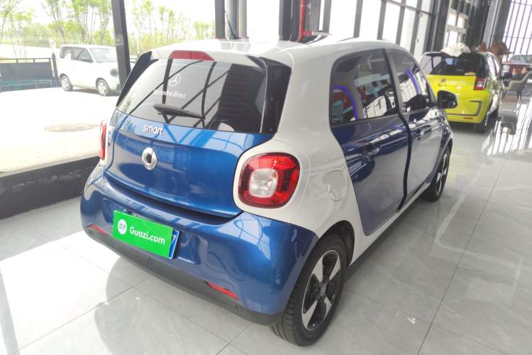 Used smart forfour 2018 1.0L 52kW Passion Edition
