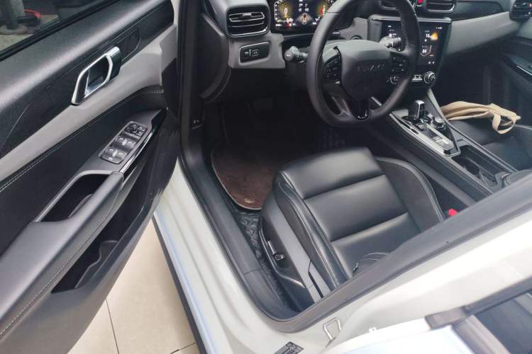 Used Lynk & Co 03 2022 2.0TD DCT GenioPlus