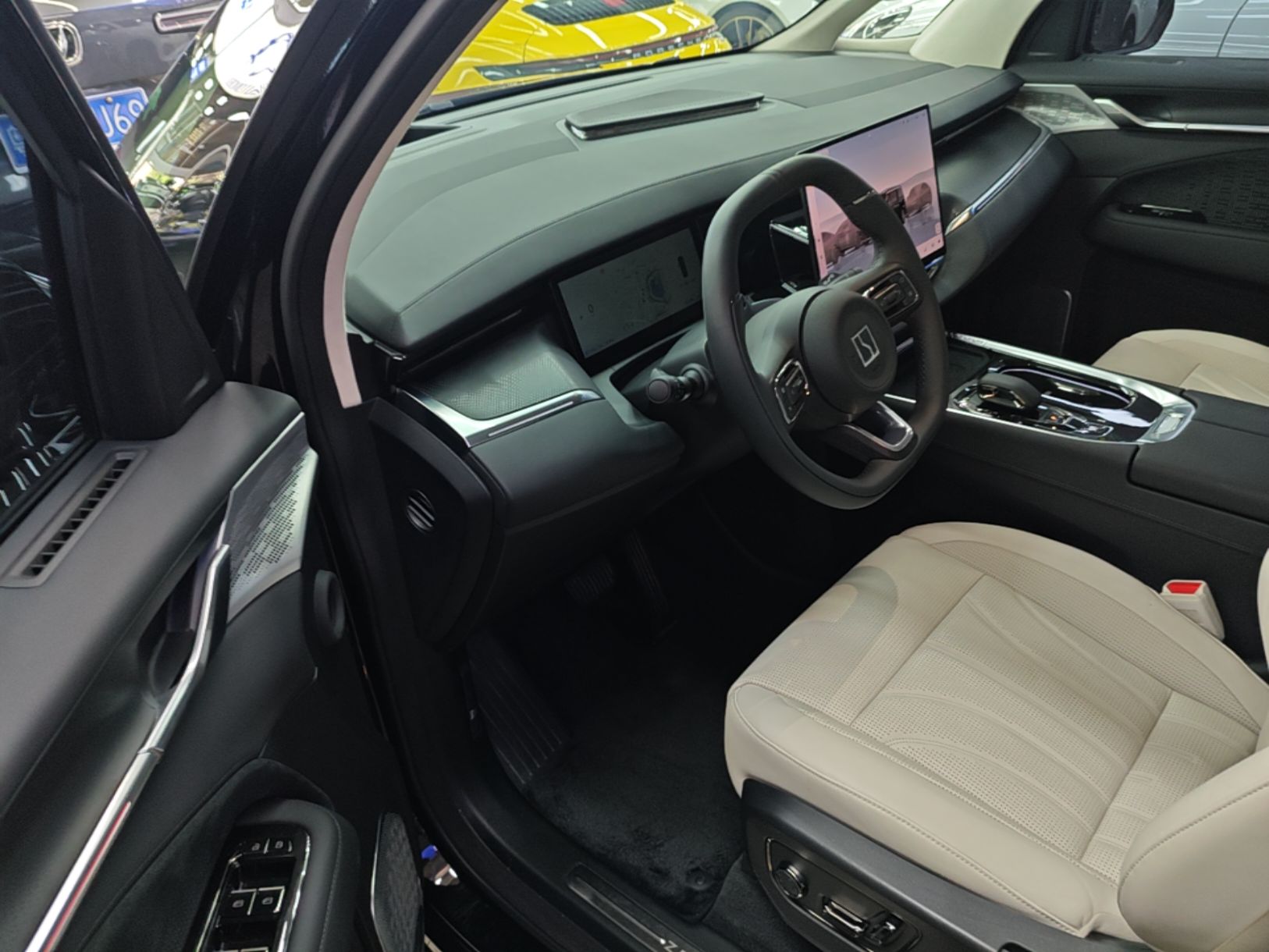 Zeekr 009 2024 GAC Trumpchi — снимка 18