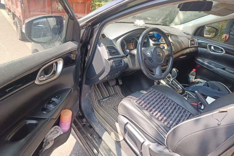 Used Nissan Sylphy 2019 1.6XV CVT Smart Connect Luxury Edition China V Standard Driver Seat