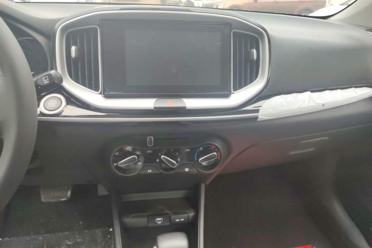 Used Kia kx1 Stonic 2021 1.4L CVT Fun Edition
