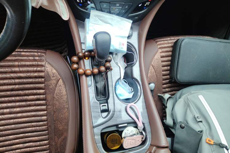 Used Buick Envision 2017 28T Four-Wheel Drive Elite Model Gear Lever